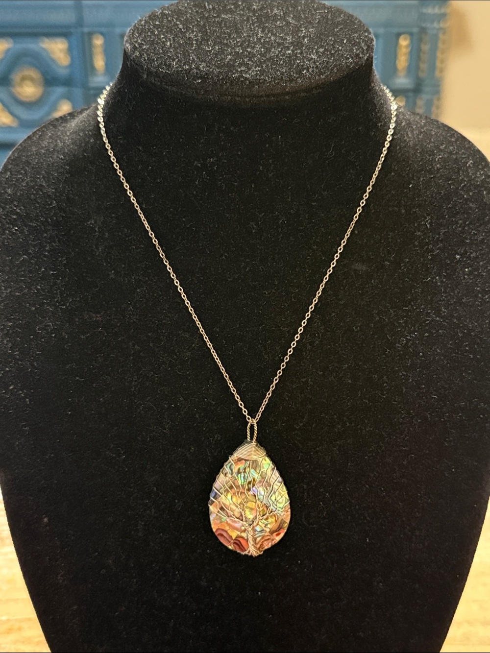 Vintage Silver Tone Abalone Tree of Life Wire Wrapped Teardrop Pendant Necklace